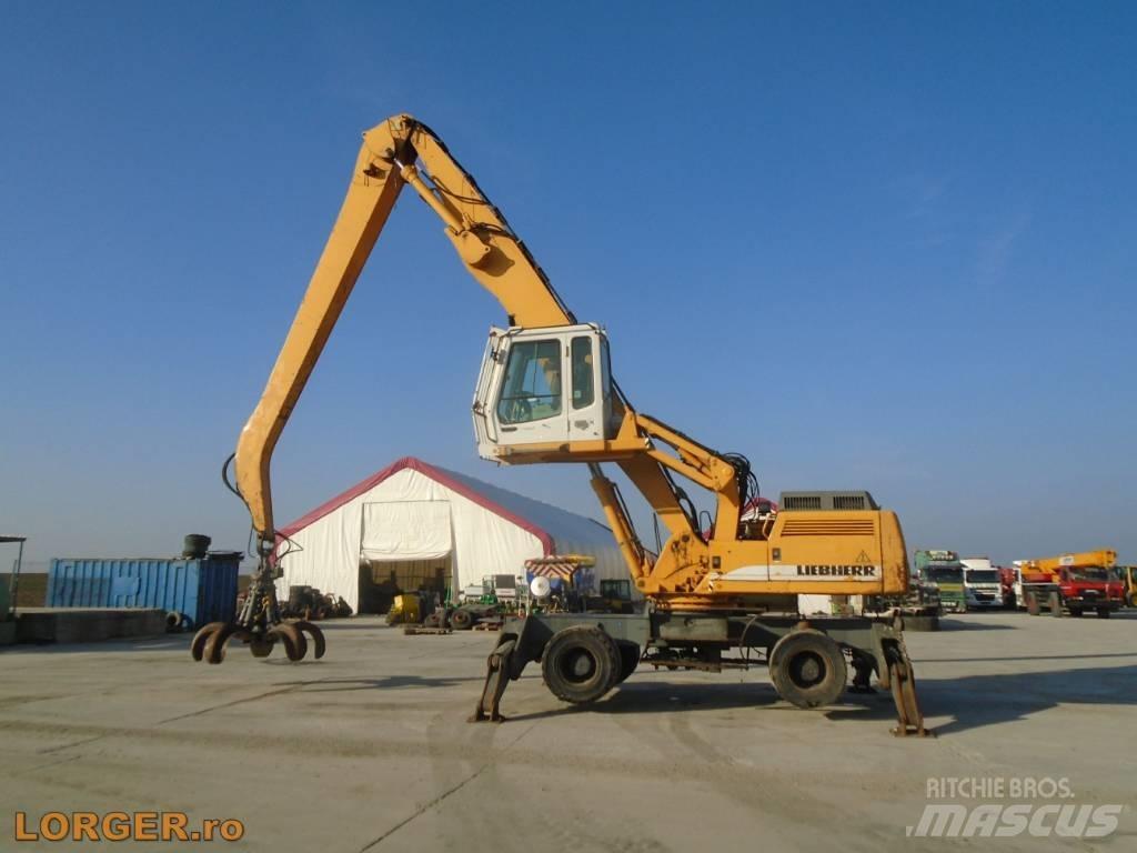 Liebherr A 934 B Waste / Industry Handlers