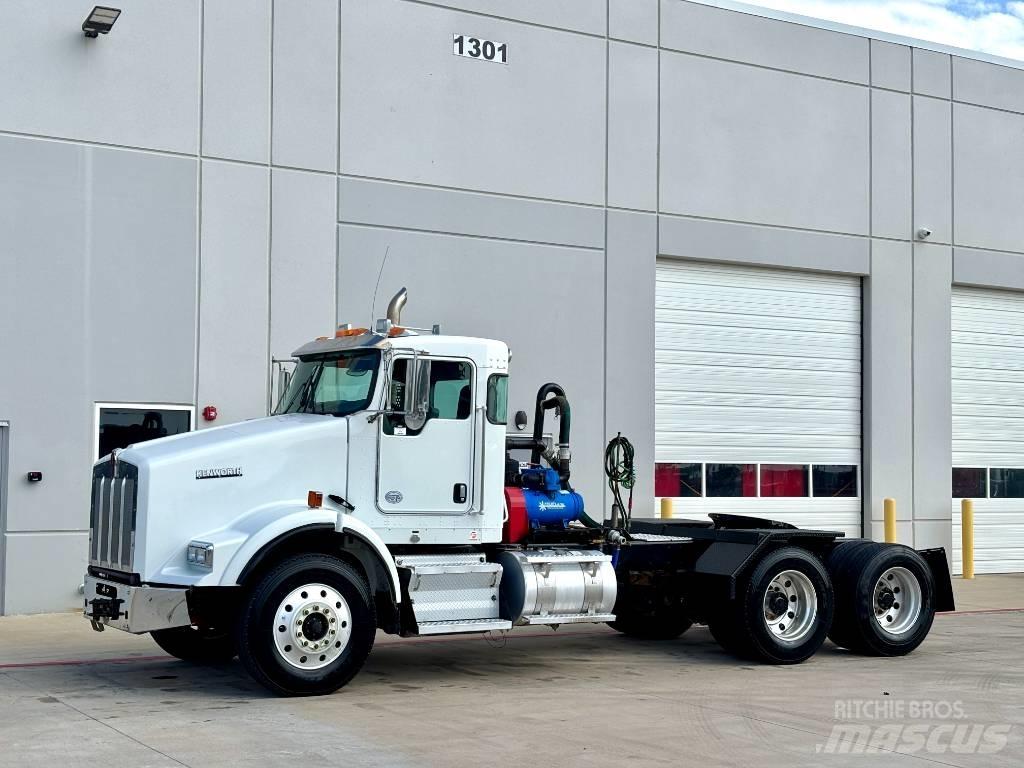 Kenworth T 800 Conventional Trucks / Tractor Trucks