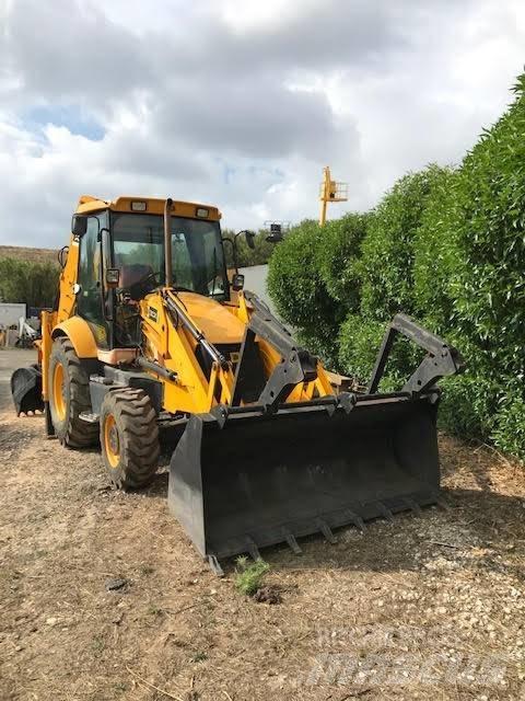 JCB 3 CX Backhoe Loaders