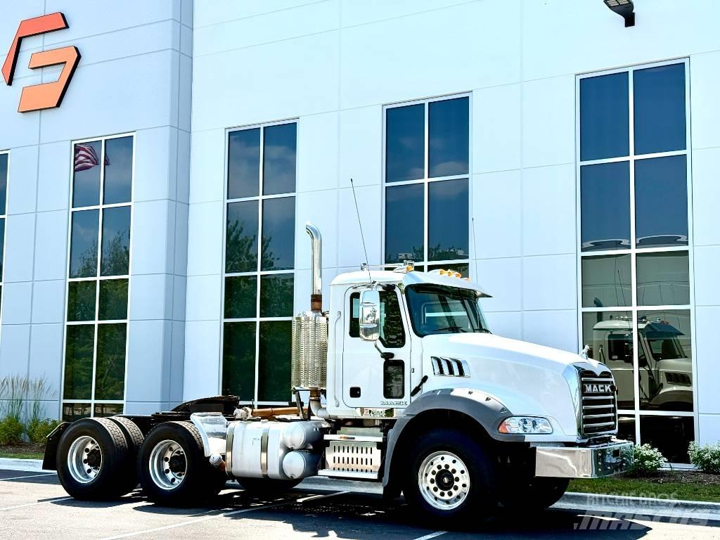 Mack GU 813 Conventional Trucks / Tractor Trucks
