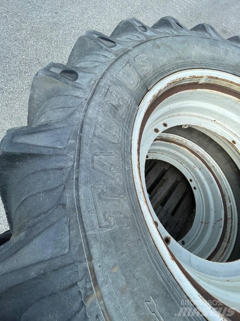 Taurus 520/70R38 Tires, wheels and rims