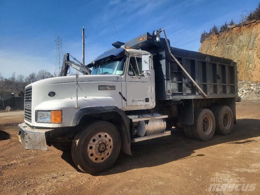 Mack CL 713 Dump Trucks