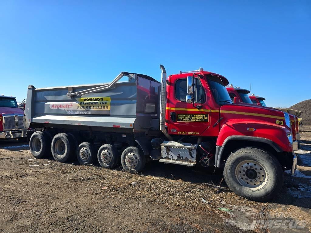 Freightliner SD 114 Dump Trucks