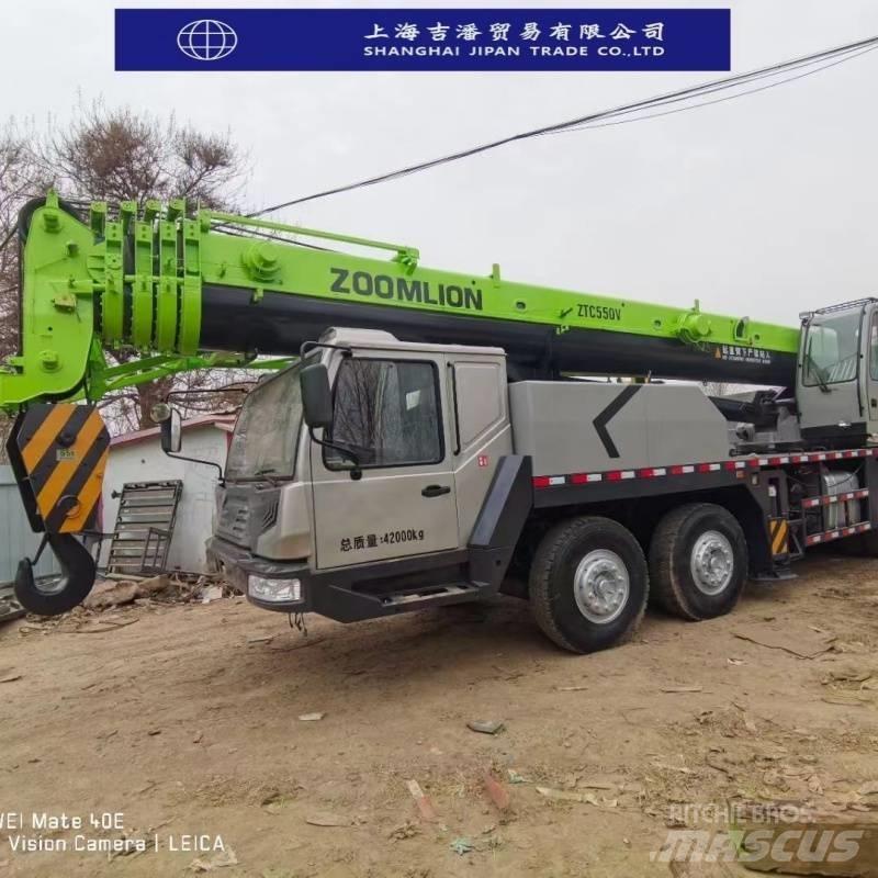 Zoomlion ZTC 550 Mobile and all terrain cranes