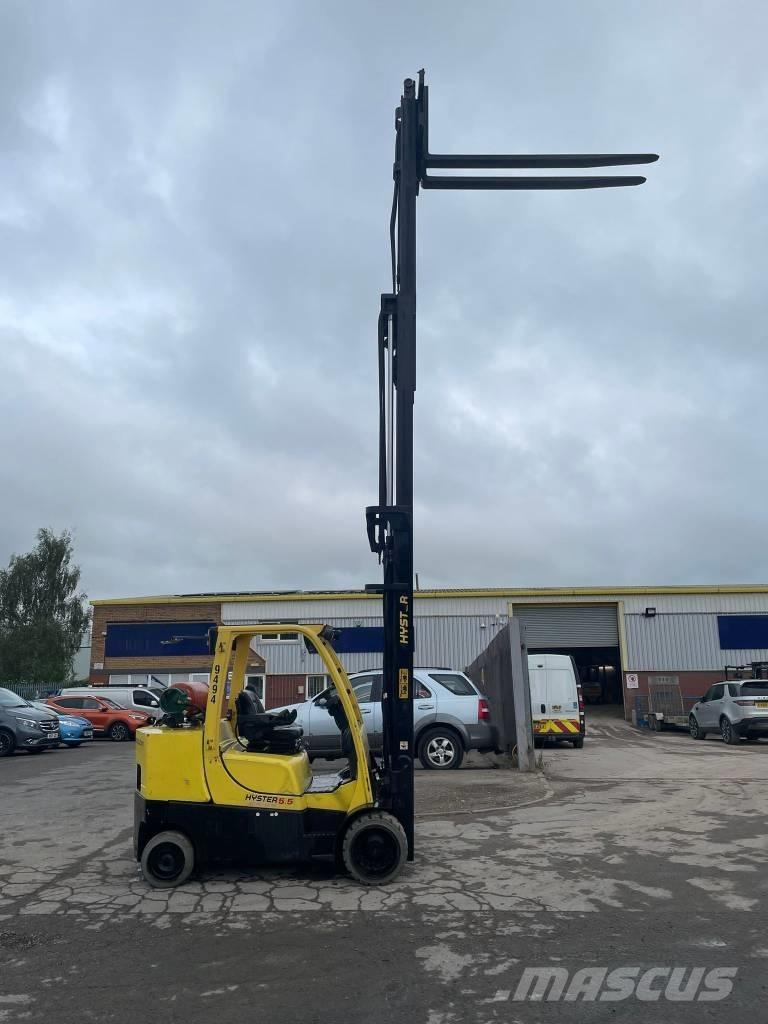 Hyster S 5.5 FT LPG trucks