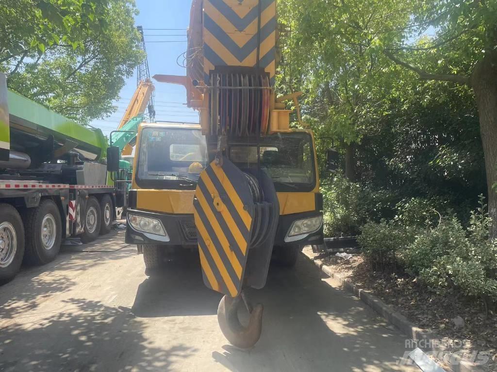 XCMG QY 130 K Mobile and all terrain cranes