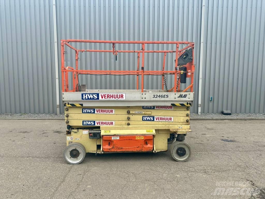 JLG 3246 ES Scissor Lifts
