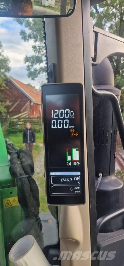 John Deere 6120 M Tractors