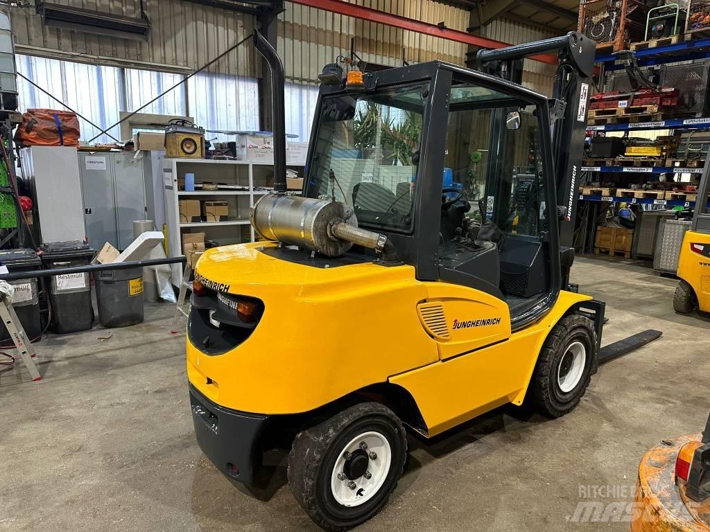 Jungheinrich DFG 550 Diesel Forklifts