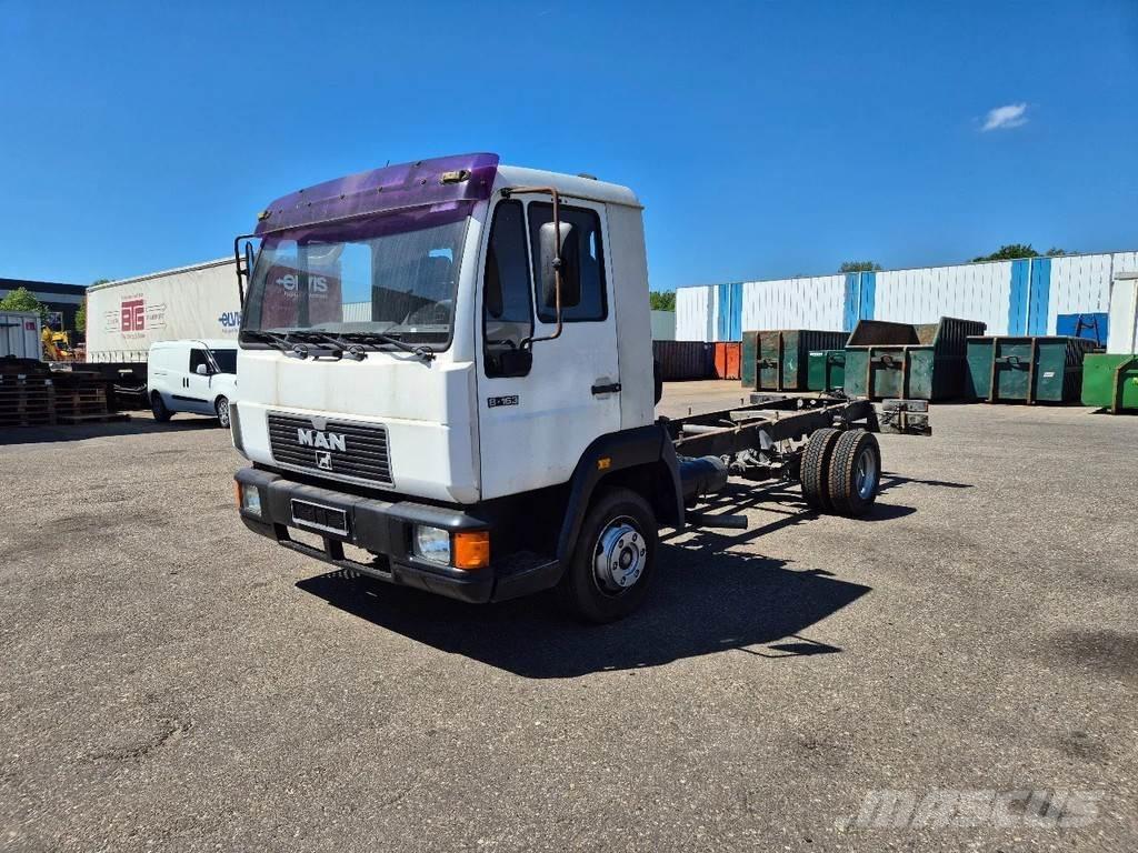MAN LE 2000 Cab & Chassis Trucks