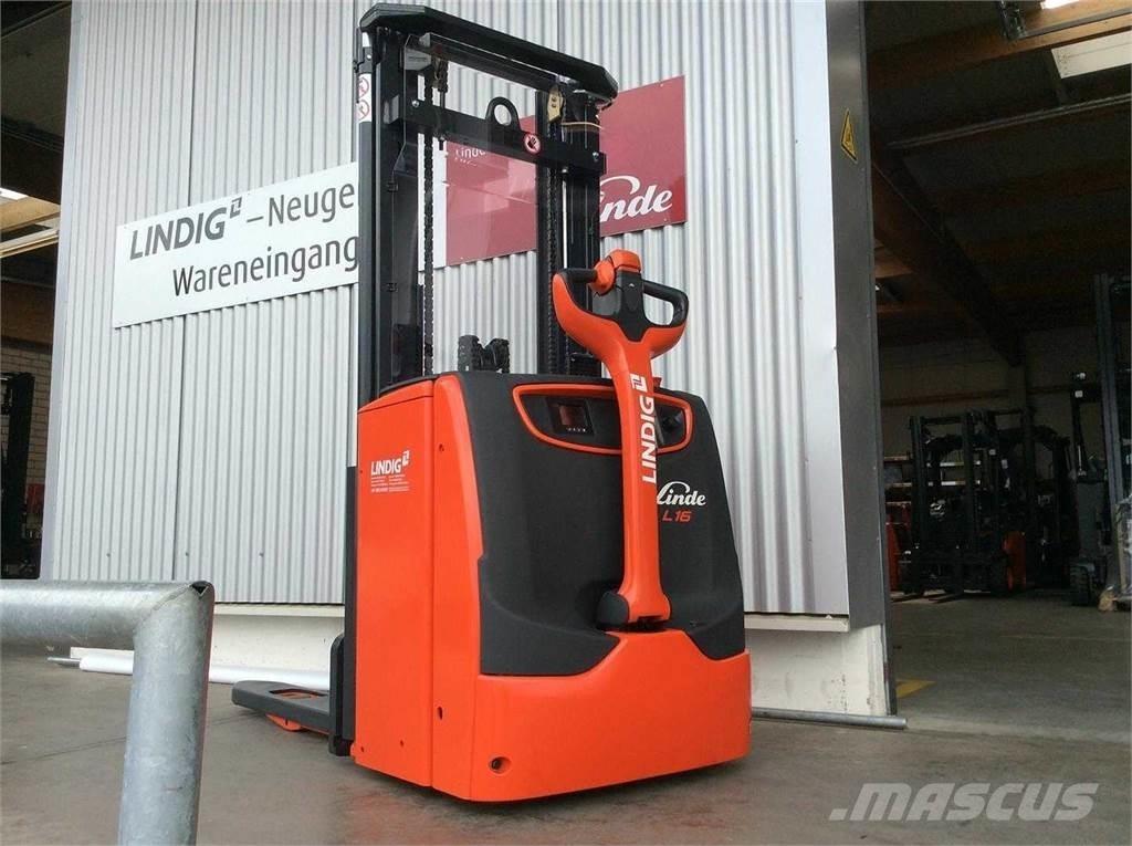 Linde L16I Self Propelled Stackers