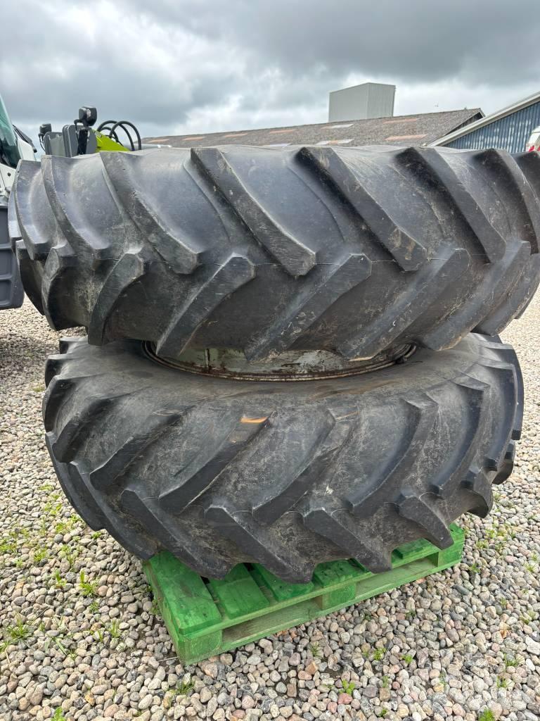 Tvillinghjul 20.8R42 Tires, wheels and rims