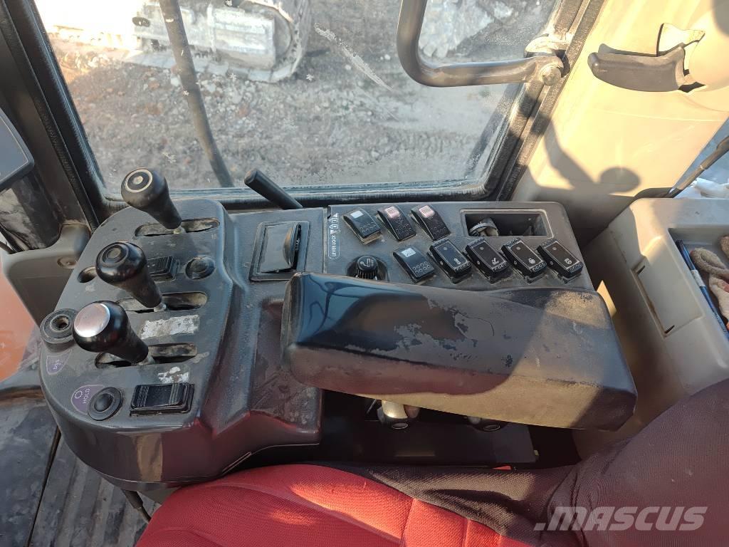 Hitachi ZW 310 Wheel Loaders