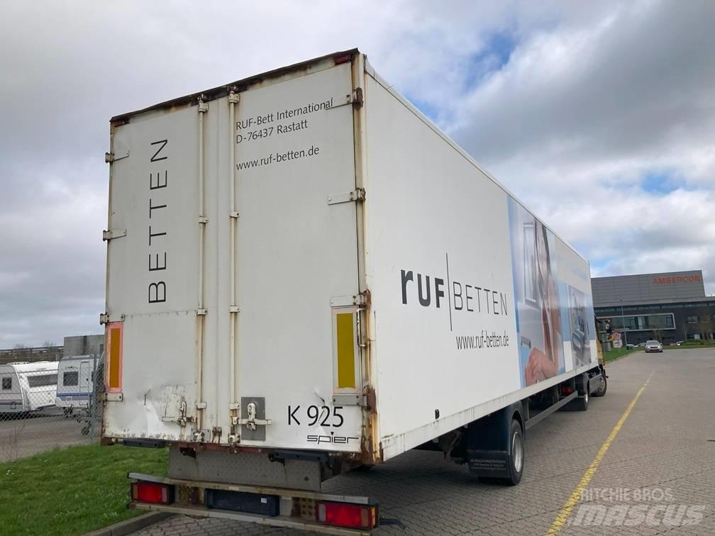 Mercedes-Benz 822 Conventional Trucks / Tractor Trucks