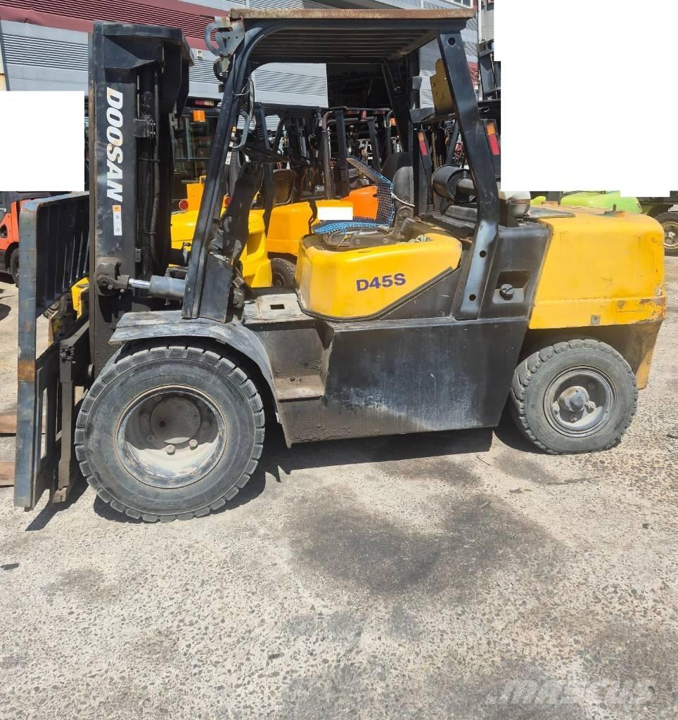 Doosan D 45 SC-9 Misc Forklifts