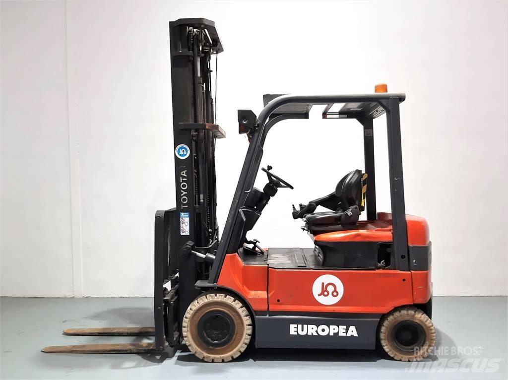 Toyota 7FBMF25 Electric Forklifts