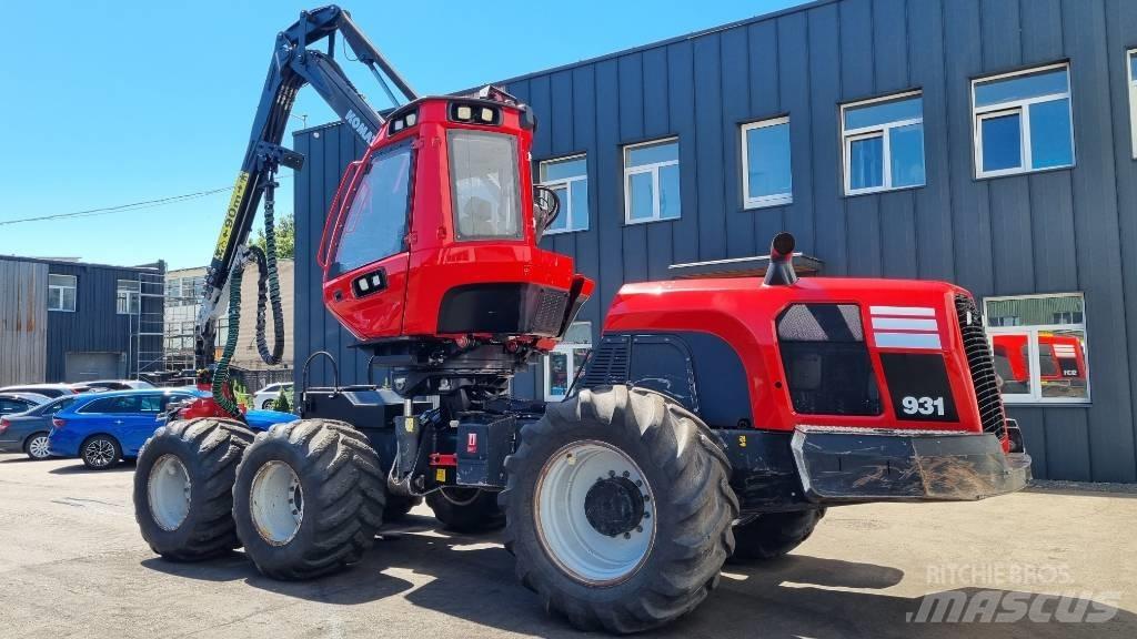 Komatsu 931 Harvesters