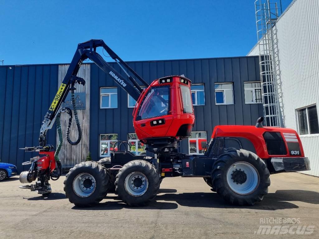 Komatsu 931 Harvesters