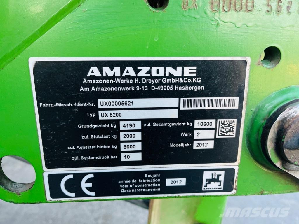 Amazone UX 5200 Trailed sprayers