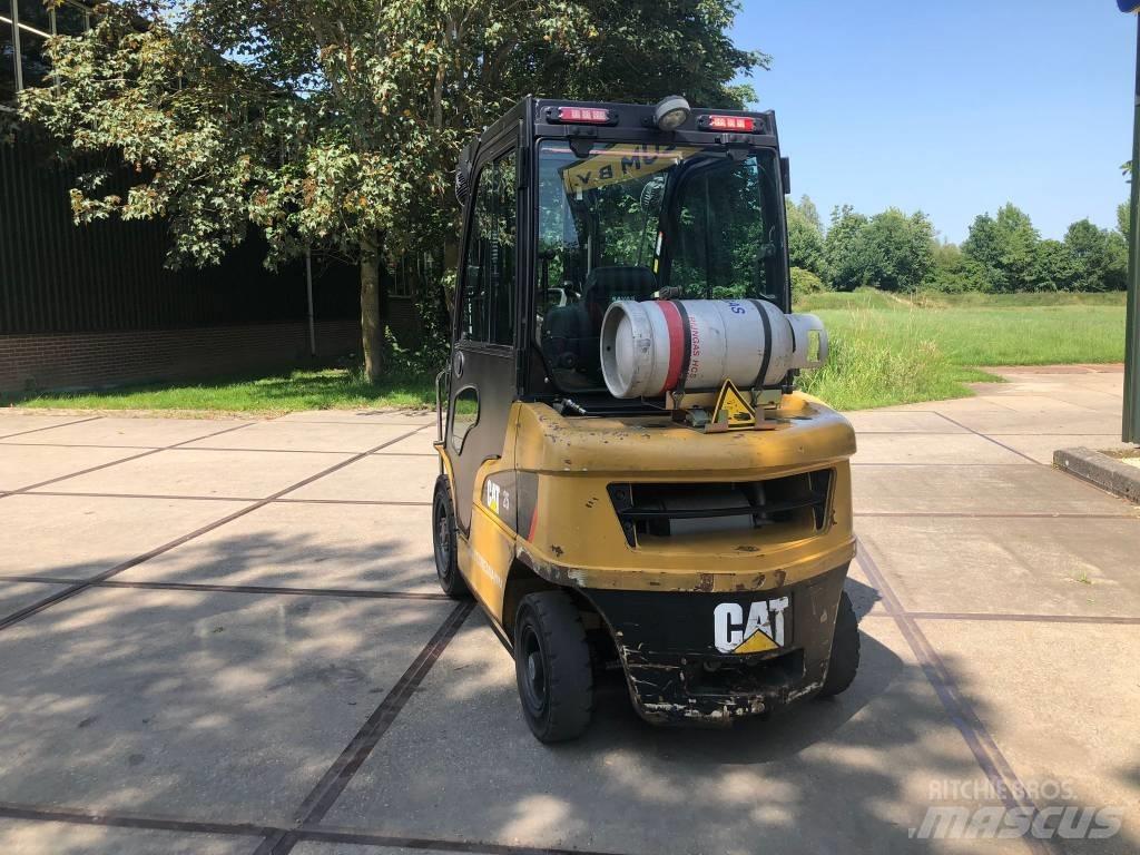 CAT GP 25 N LPG trucks