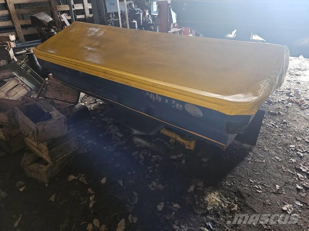 Bogballe M2 Mineral spreaders