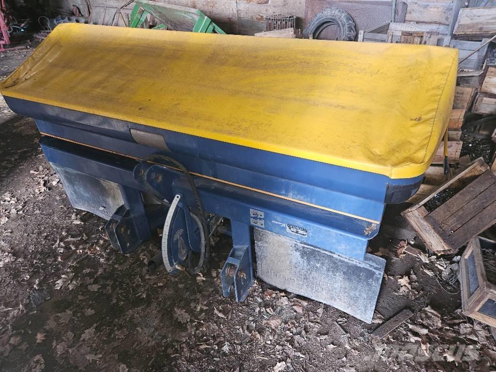Bogballe M2 Mineral spreaders