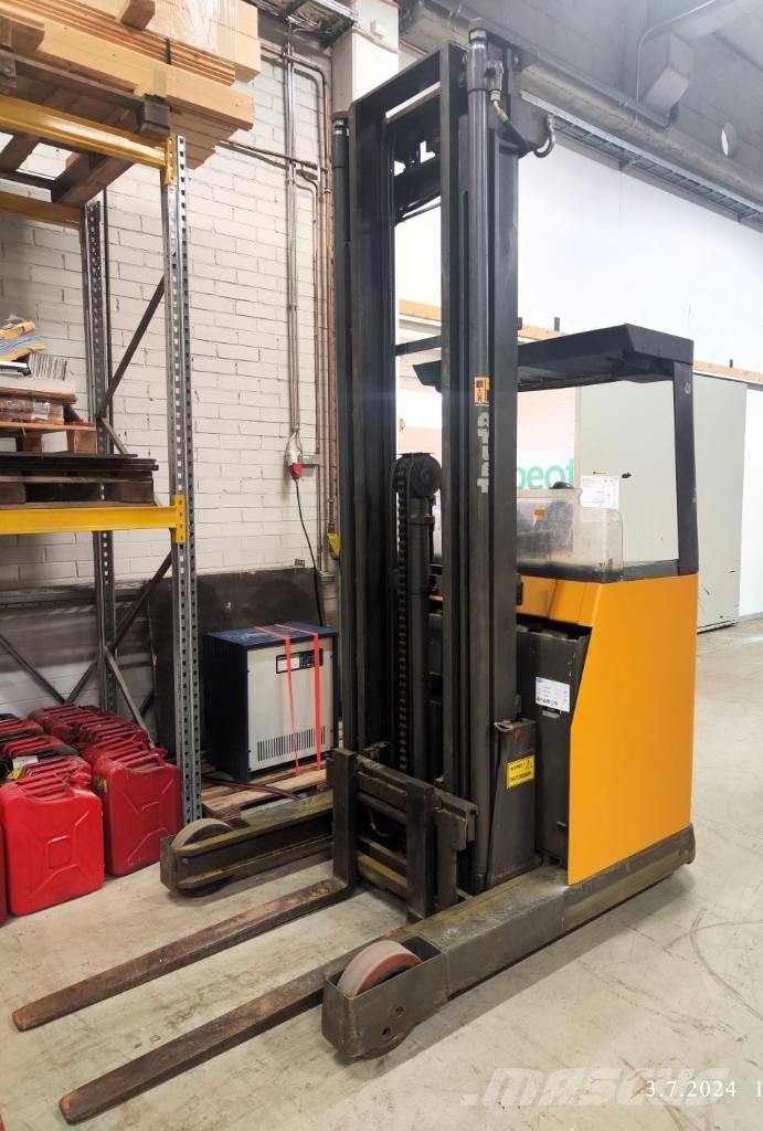 Atlet UNS 200 D Reach trucks