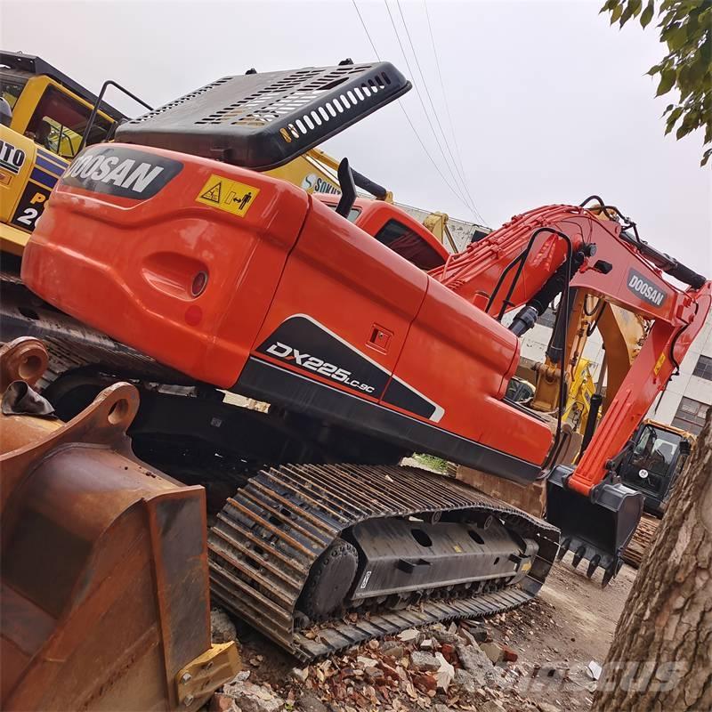 Doosan DX 225 LC Crawler Excavators