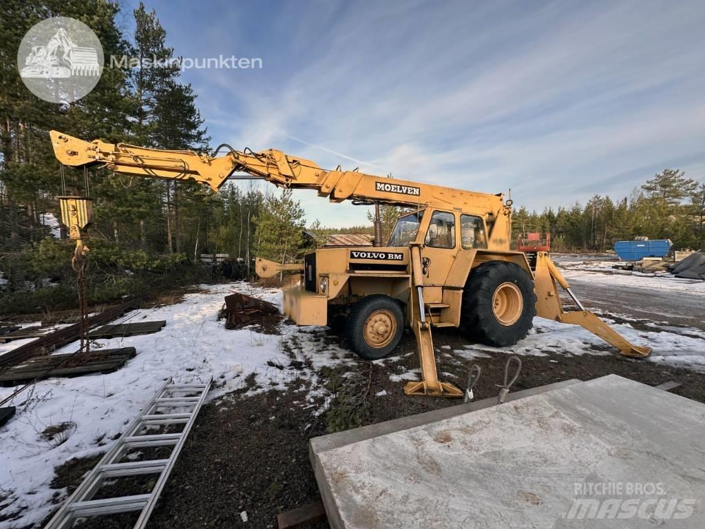 Moelven MK 693 Mobile and all terrain cranes