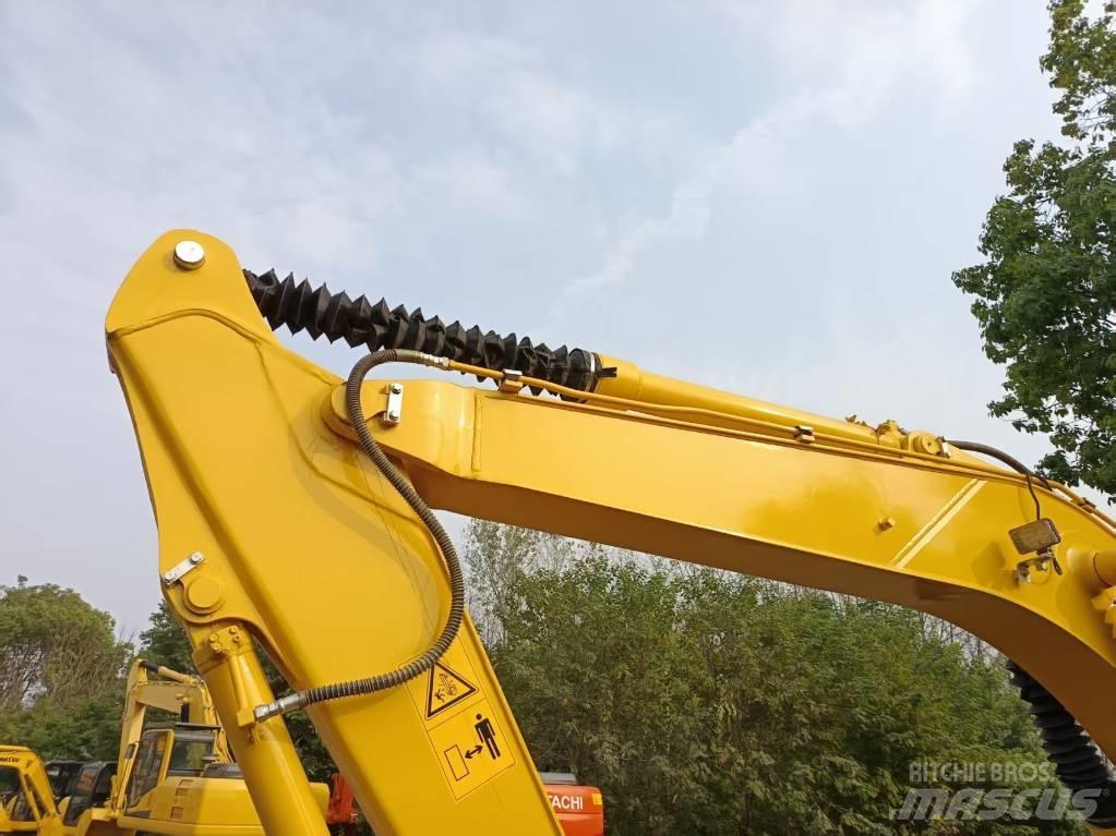Komatsu PC120 Mini excavators  7t - 12t