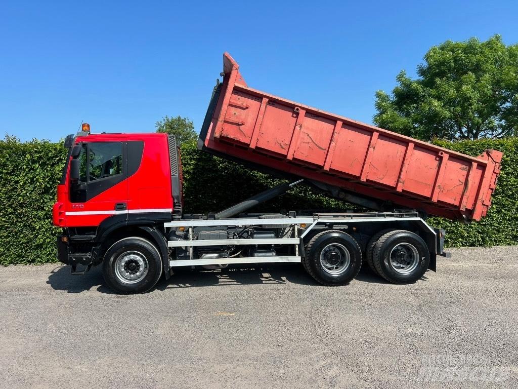 Iveco Trakker 380 Conventional Trucks / Tractor Trucks