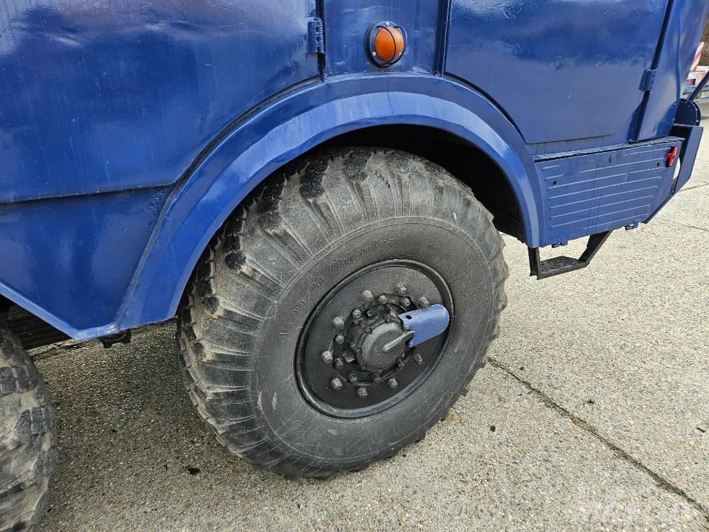 Tatra 813 8x8 KOLOS Cab & Chassis Trucks