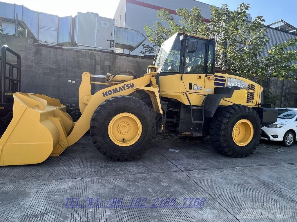 Komatsu WA320 Wheel Loaders