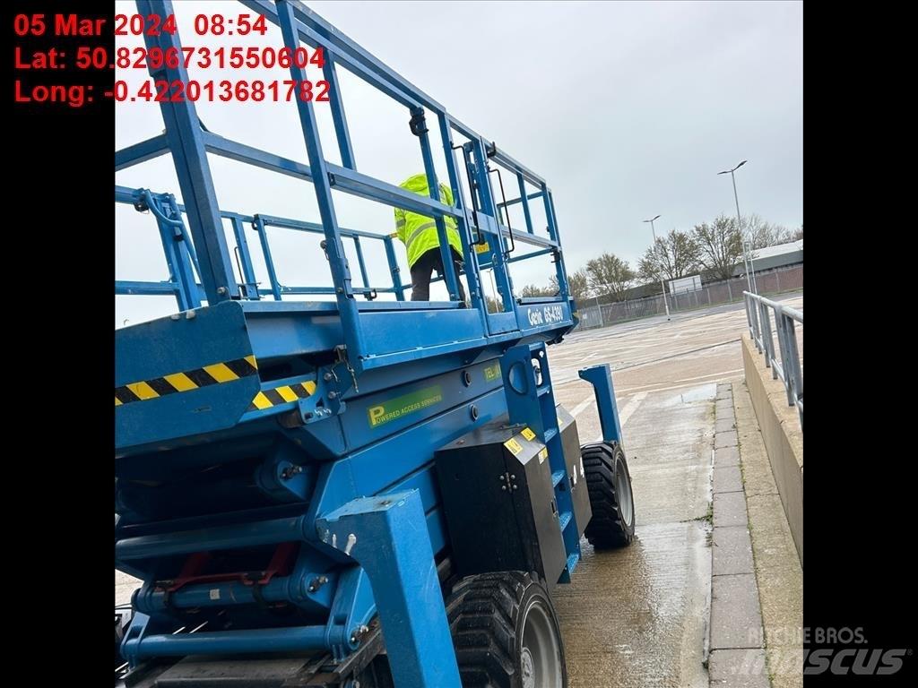 Genie GS 4390 Scissor Lifts