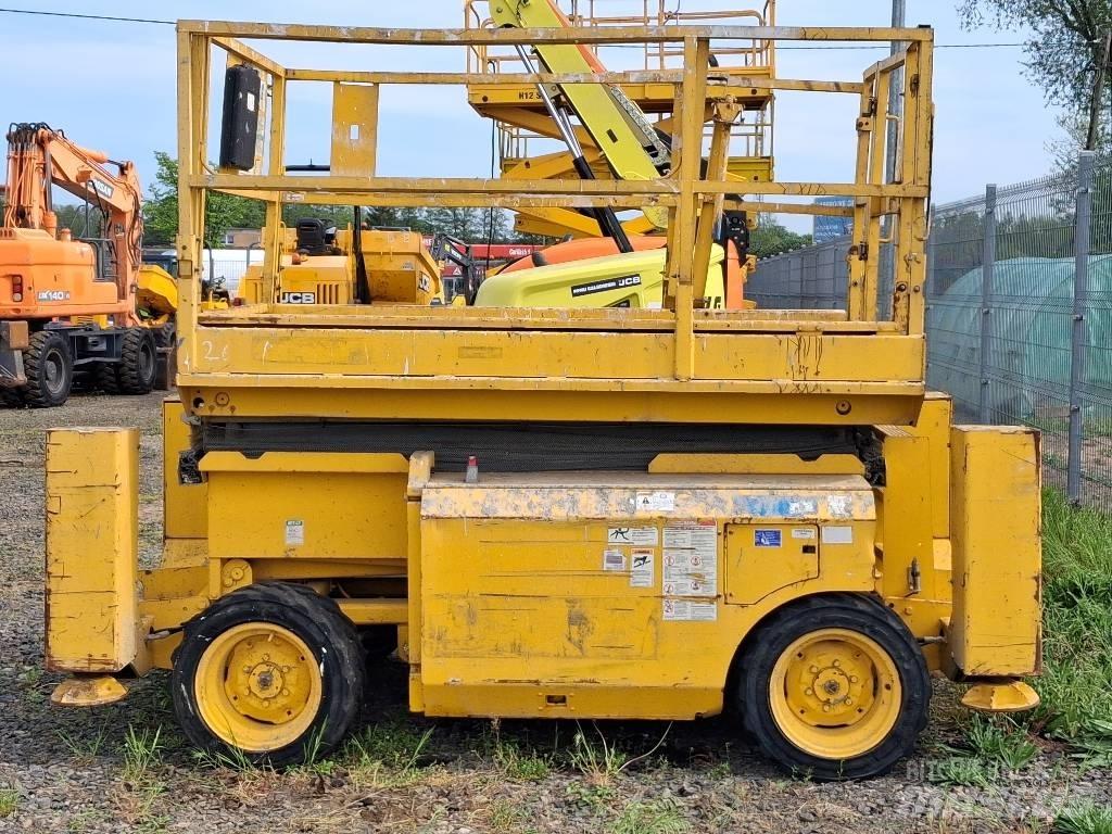 Genie GS 3268 Scissor Lifts