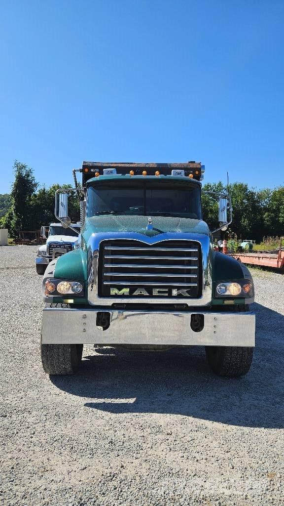 Mack CTP613 Dump Trucks