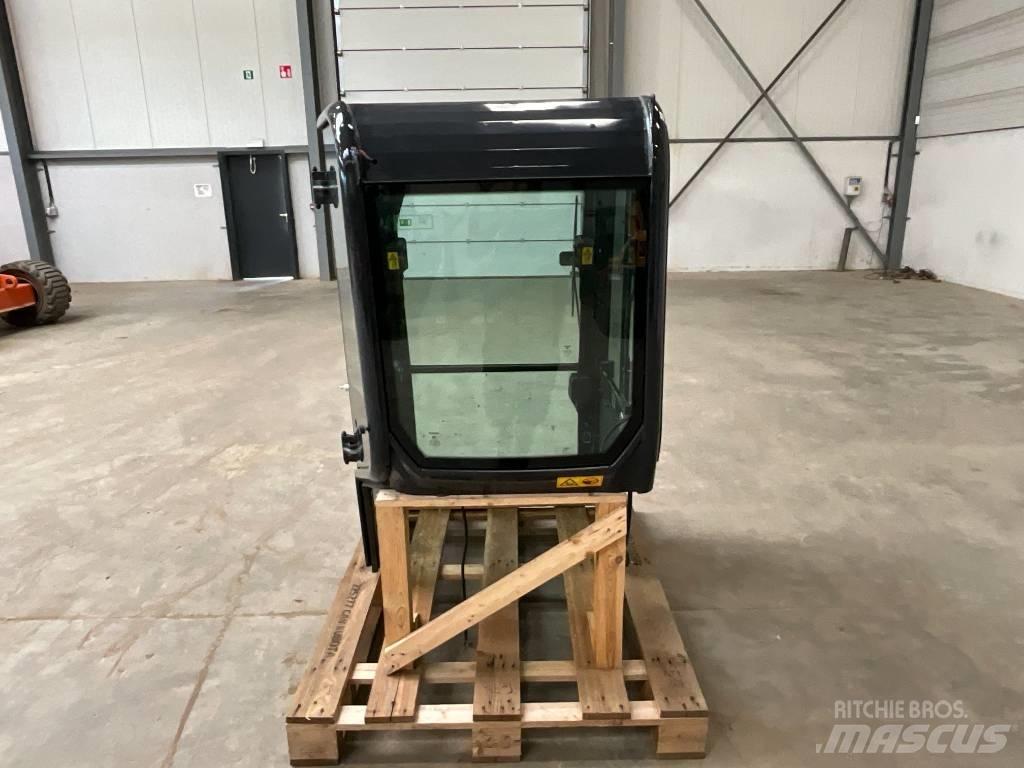 Kubota U 27-4 Forestry Cabin