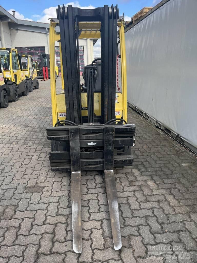 Hyster J2.5XN Electric Forklifts
