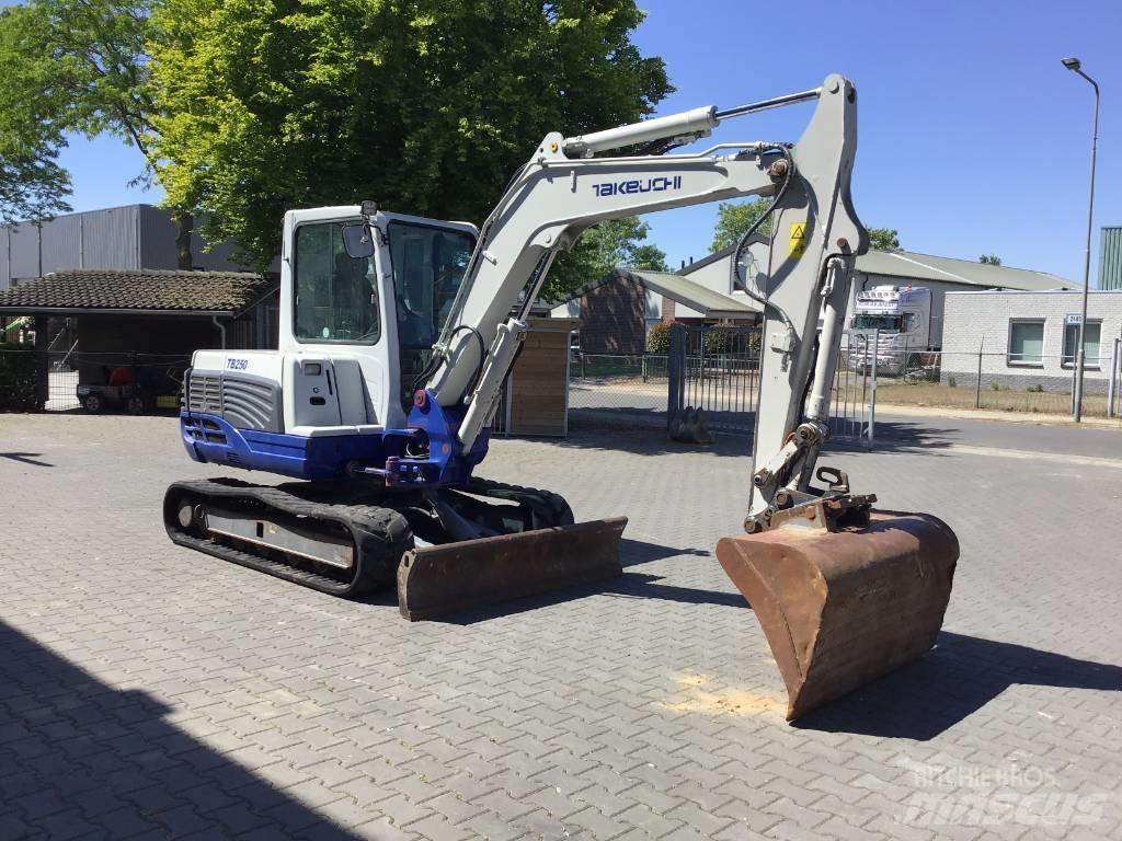Takeuchi TB 250 Mini Excavators <7t (Mini Diggers)
