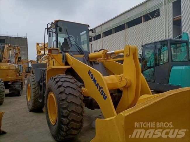 Komatsu WA 320 Wheel Loaders