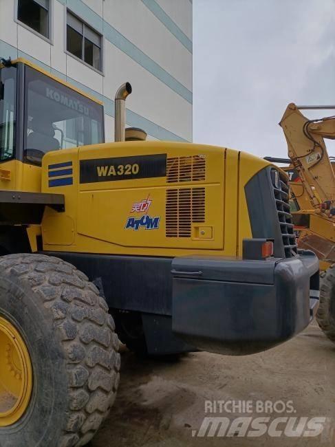 Komatsu WA 320 Wheel Loaders