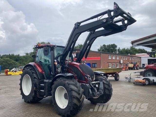 Valtra N155 Active Tractors