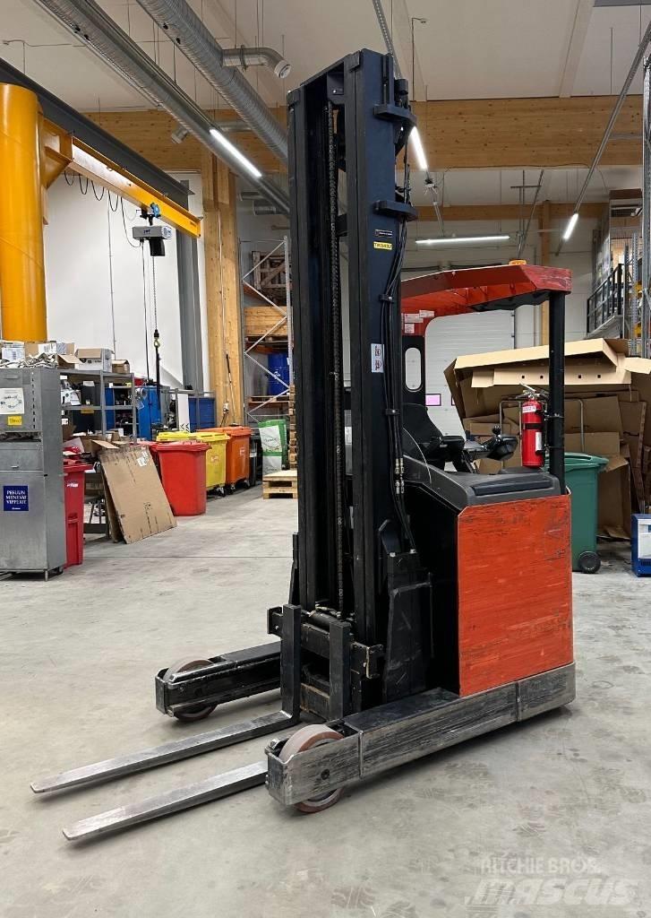 BT RR B 2 Reach trucks