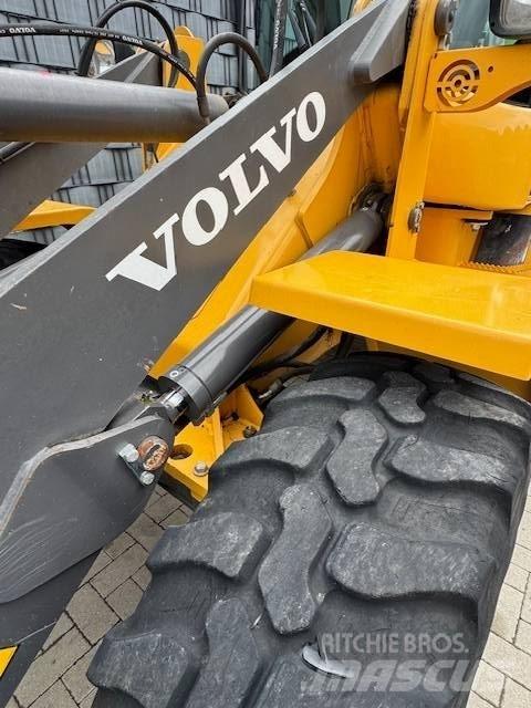 Volvo L 30 G Wheel Loaders