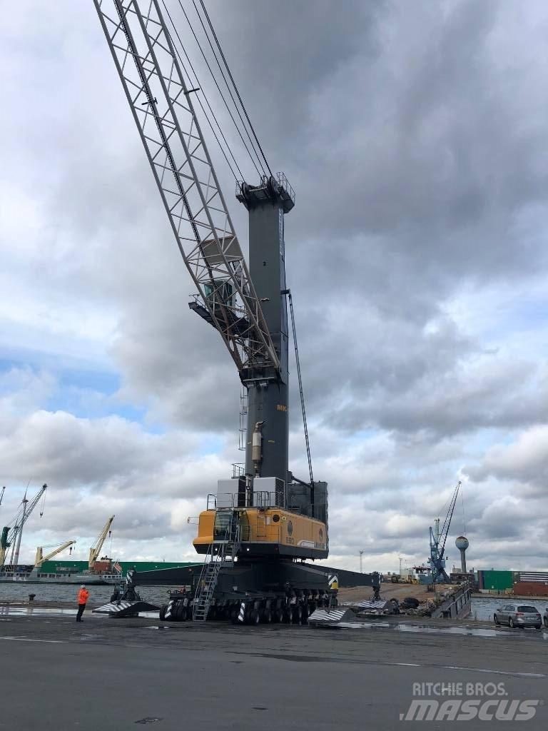 Liebherr LHM550 Harbor Cranes
