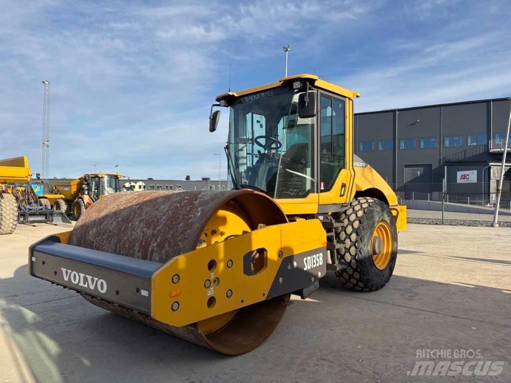 Volvo SD 135 B Single drum rollers
