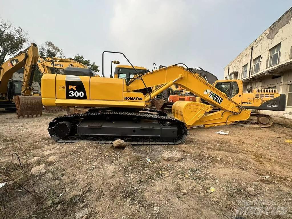 Komatsu PC 300 Crawler Excavators