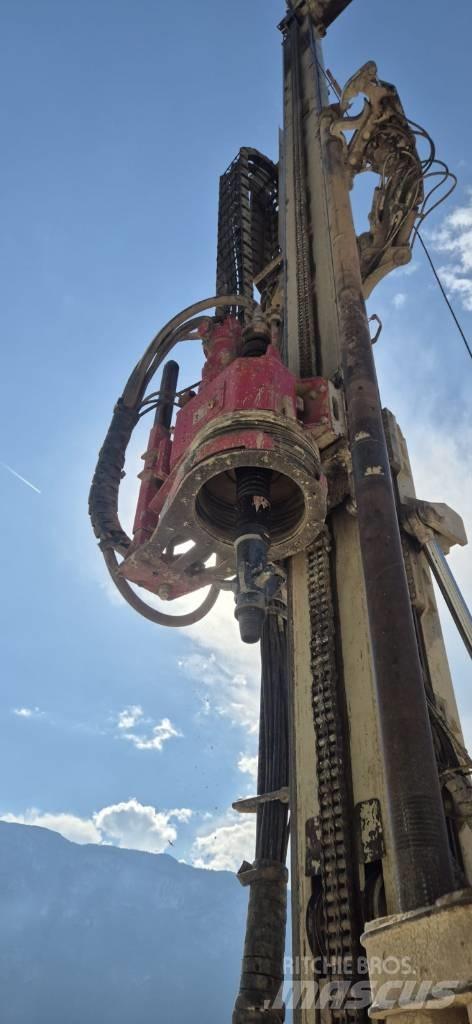 Comacchio MC 1200 Surface drill rigs