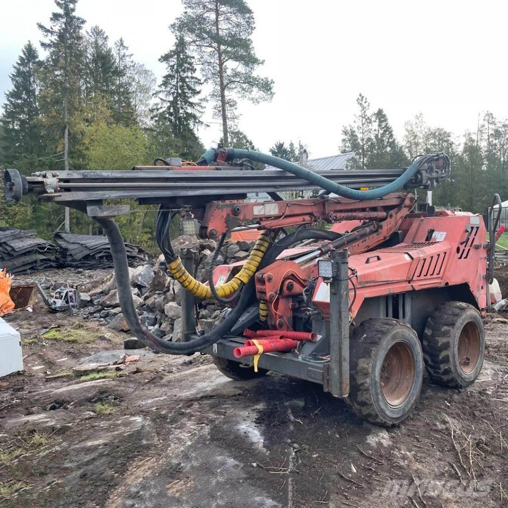 Sandvik DC 122R Surface drill rigs