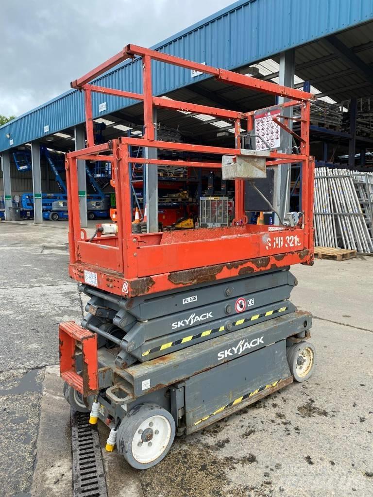 SkyJack SJ 3219 Scissor Lifts